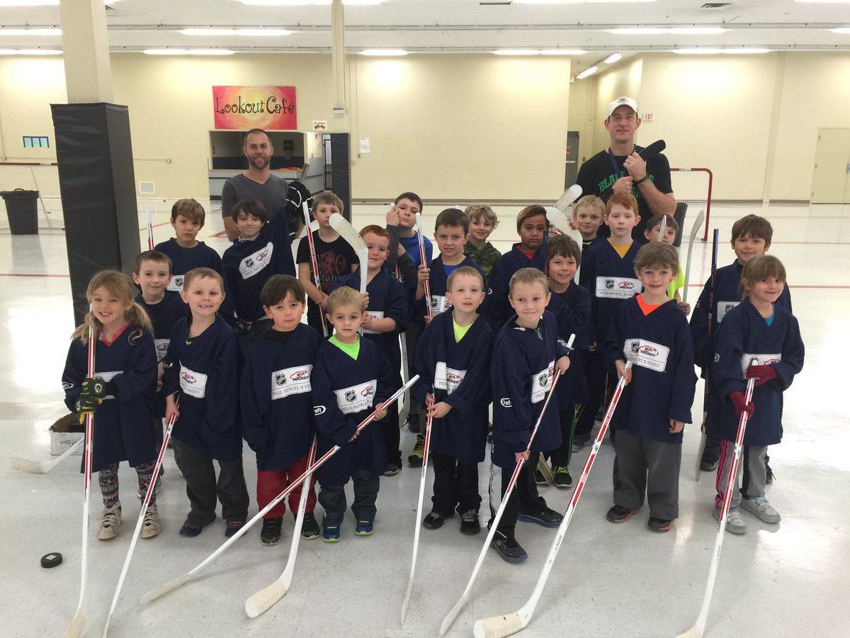 NHChinook's tweet photo. #TryHockey turnout was great, despite the warm temps melting all our ice @usahockey @NHillsHockey https://t.co/MNoMrv8DS6