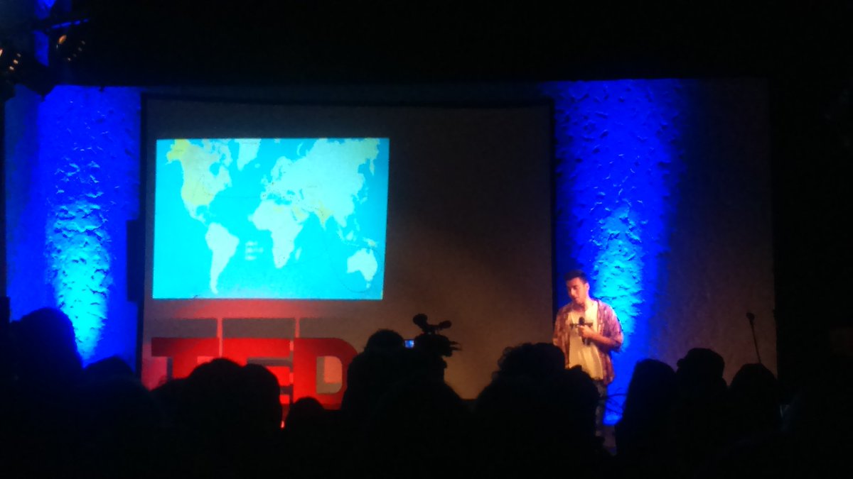VerneUruguay's tweet photo. Matías Sabah, habla de su experiencia dando la vuelta al mundo "A 60km/hr" en una Mehari.  #TEDxCP https://t.co/i7RE4jAzIh
