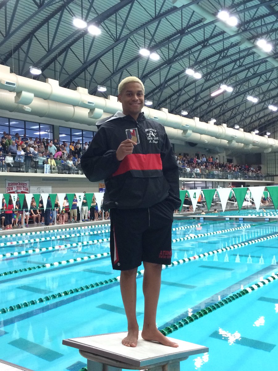 Atoms Swim and Dive tweet media