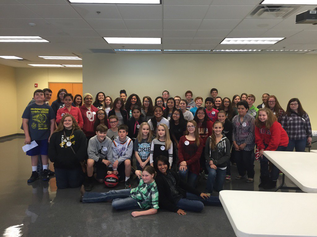 simpson_kris's tweet photo. Career exploration with these 7th graders on campus at SE today!  #TRIOworks every day! #TS50th https://t.co/ZMl3D930ZL