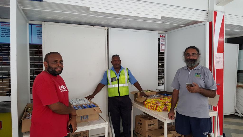 amerikag's tweet photo. Food and water distribution point set up now. Announcements going out via social media shortly #afterthecyclone https://t.co/GEnStB0GGo