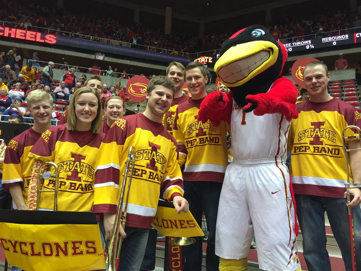 Clonebones's tweet photo. Squad goals! @TheMascotCy #cyclONEnation #clonebones https://t.co/GPV8VJKW6K