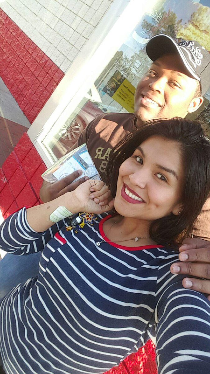 LightDeathkid's tweet photo. Thriving with the homie Neiva!!!😁🔥🔥#thriveexperience #ENERGYONTHEGO #Peepsarewatching #getpaidtotakeselfies #askhow! https://t.co/5F6Zi8qxdA
