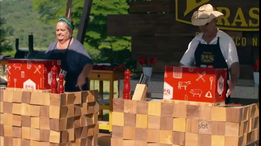 sbtbbqbrasil's tweet photo. Dona Glória e Eduardo na prova de FOGO! Tá torcendo pra quem? #BBQBrasil https://t.co/izepdz7w15