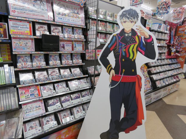 アイドリッシュセブン等身大パネルinアニメイト 揃いました Togetter アイドリッシュセブン等身大パネルinアニメイト 揃いました Togetter