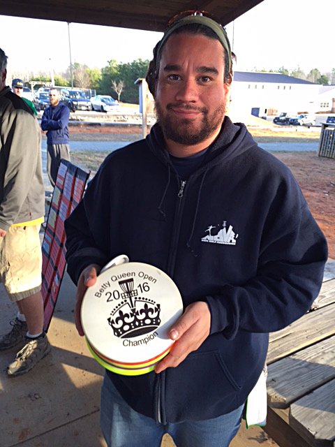 SpotsyDiscGolf's tweet photo. Jorge Menjivar is the Intermediate #BQO16 #DiscGolf Champ! @PDGA #VirginiaDiscGolf https://t.co/4lfJQEbFus