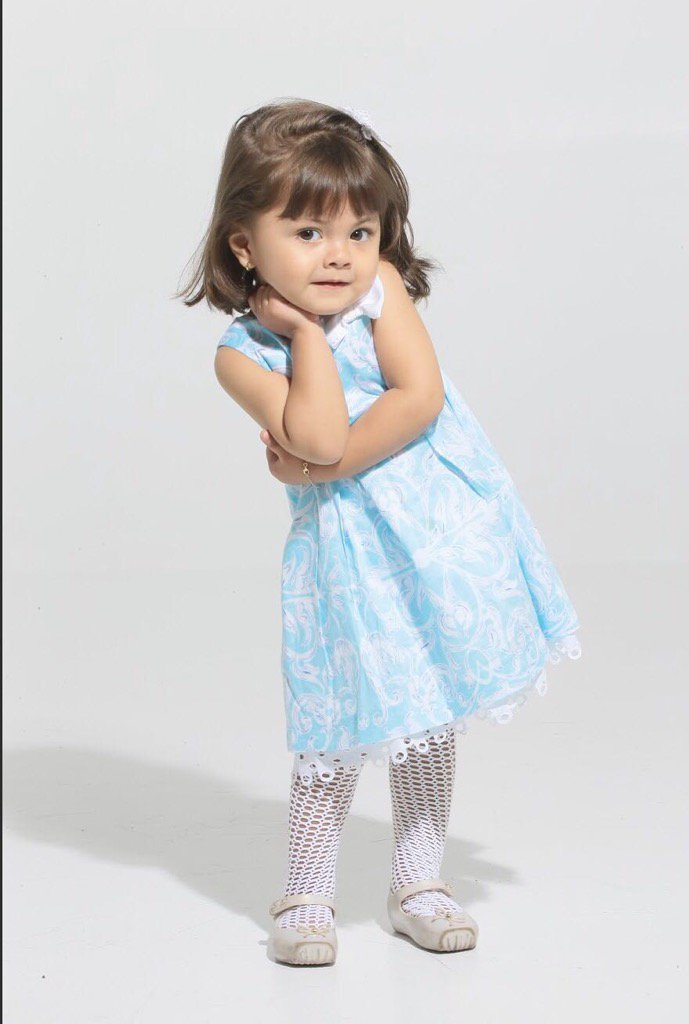 vrocastroficial's tweet photo. Les comparto a Rafaela esperando el ok para su primer trabajo. ( la pose es mía) jajajaja https://t.co/aeSEDol1bK