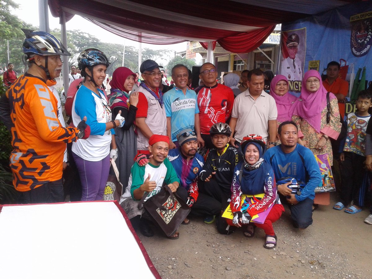 Pagi ini goweser @DpkBersepeda ikut #HPSN2016 bersama <a href="/blhkotadepok/">BLH Kota Depok</a>  #SayNoToPlasticBag #DietKantongPlastik