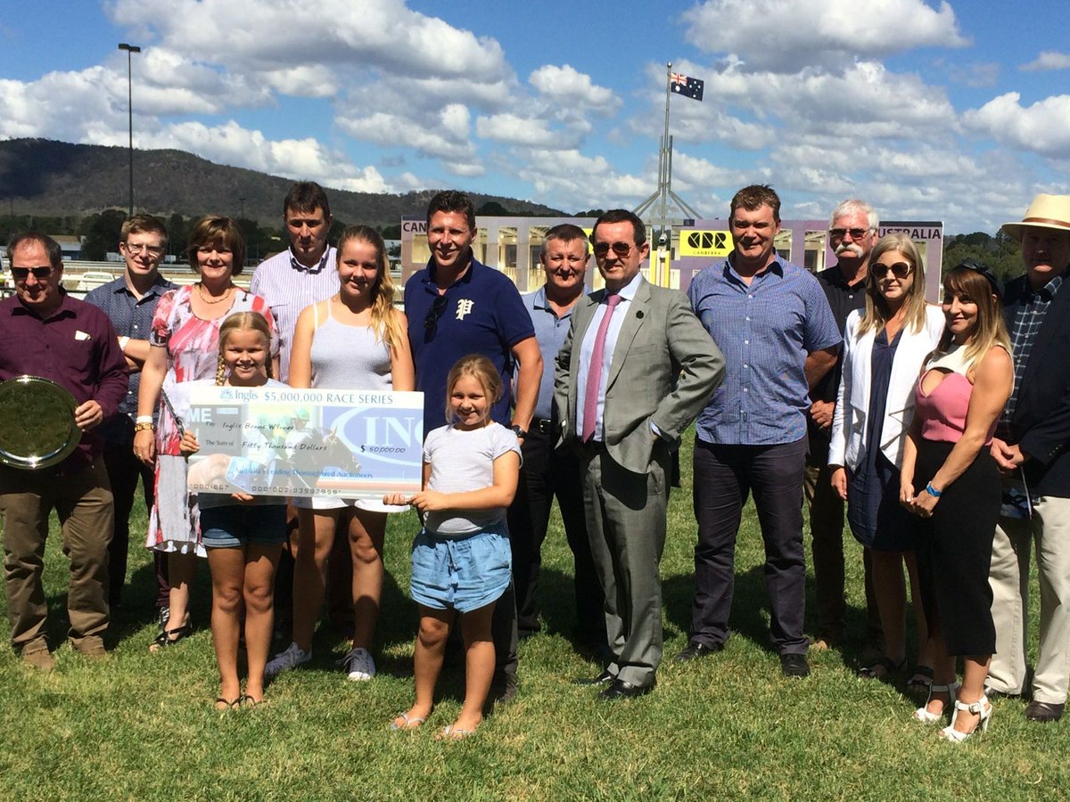 inglis_sales's tweet photo. A super finish helps $50,000 Inglis Bonus go off in Canberra for @ConnersMarc. Read more at https://t.co/cV3DQ6Vfg6 https://t.co/U1VPWTD0z1