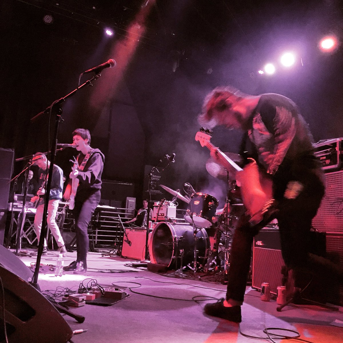 johnvettese's tweet photo. Pretty sure I've never taken a photo of @LittleBigLeague where Deven isn't a massive blur of rockingness. https://t.co/kD6IzrLmJq