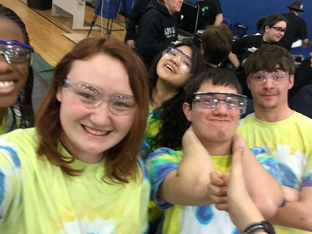 frc716's tweet photo. Great day today at  Suffield Shakedown 
Great job everyone https://t.co/ESx3lgLe3T