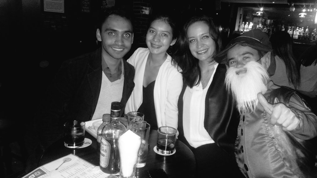 rpirishpub's tweet photo. @afelipevo @Irishpubmzls linda noche de amigos https://t.co/RzPrw9Tbd2