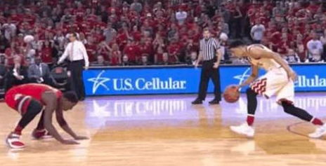 BleacherReport's tweet photo. VIDEO: Nebraska's Tai Webster blows past Ohio State defender busy slapping the floor https://t.co/ytmh1bVob4 https://t.co/viRmgsxZQ0