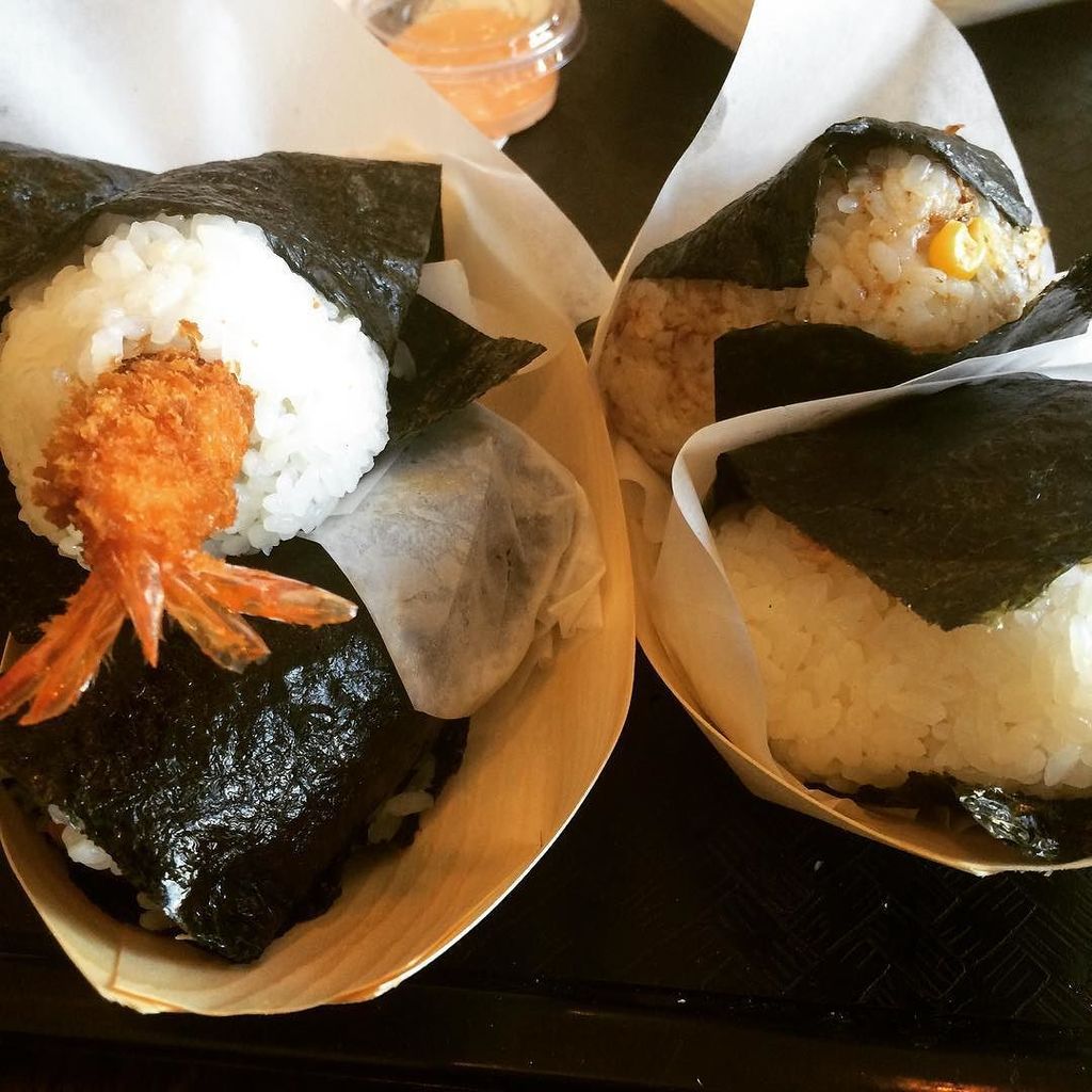 foodb0t_tweets's tweet image. If you like spam musubi, #kawabariceball will blow your taste buds! I had the #spamroll #spicytunamayoriceball #oka…