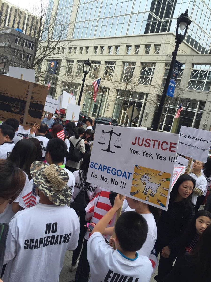 taizhang's tweet photo. Today 500+ people attended #Rally220 at downtown #Raleigh #Justice4Liang #PeterLiang https://t.co/suytaXeTDN