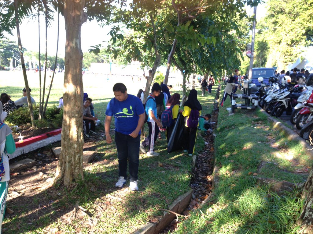 Mulai bergerak <a href="/kotabalikpapan/">BALIKPAPAN</a> #BebasSampah2020 <a href="/BebasSampahID/">BebasSampahID</a>