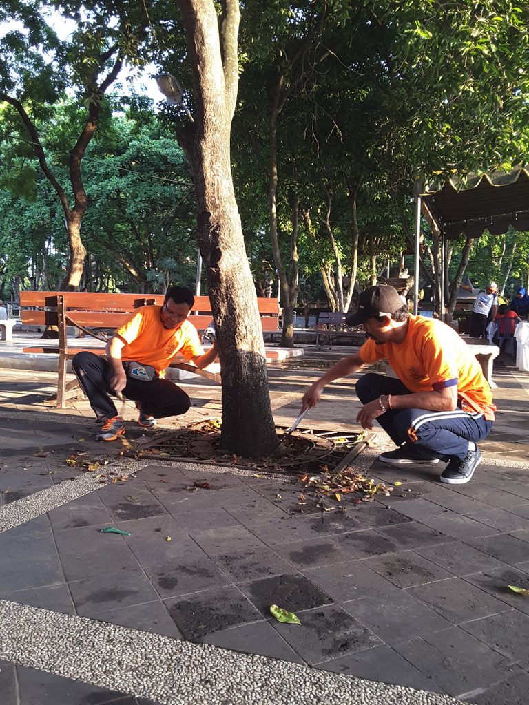 WulanSeptiEndah's tweet photo. #PosIndonesiaBergerak #Reg8 https://t.co/oZ0CwdINIa