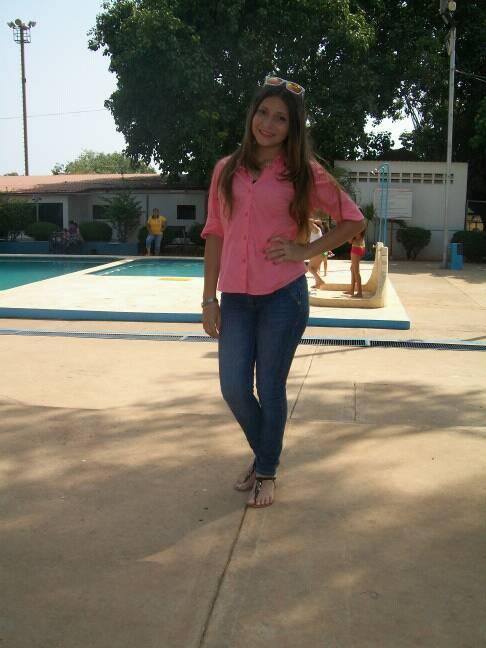Michellurdanet's tweet photo. Una relación no necesita promesas, condiciones o términos; solo basta el deseo de quererse y estar juntos. https://t.co/OcL9zZp9uC