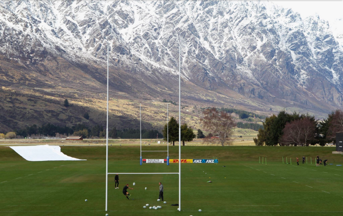 SBNation's tweet photo. This New Zealand rugby pitch has the best view on the planet: https://t.co/2OdaNEzkJL https://t.co/U11x0o4LDu