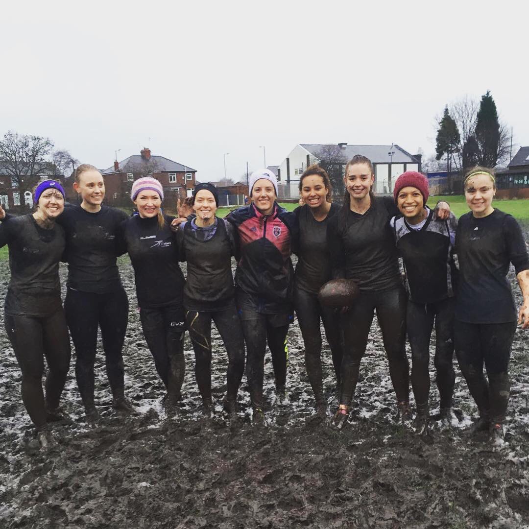 GalaxyLondon's tweet photo. It was a wet and muddy affair in Manchester yesterday but our girls came away with a win @EnglandTouch #touch https://t.co/ASERTppvHK