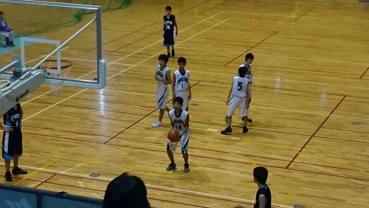 0408Rentaro's tweet photo. バスケやってる人どのくらいいるのか知りたい笑
#バスケ部RT 
#バスケ部じゃなくてもRT
#NBA好きな人RT
#どこ地区でもいいから選抜RT
バスケやってる人もしくわやってた人フォローしてくださいフォロー返します！！ https://t.co/adVSWmF5C0