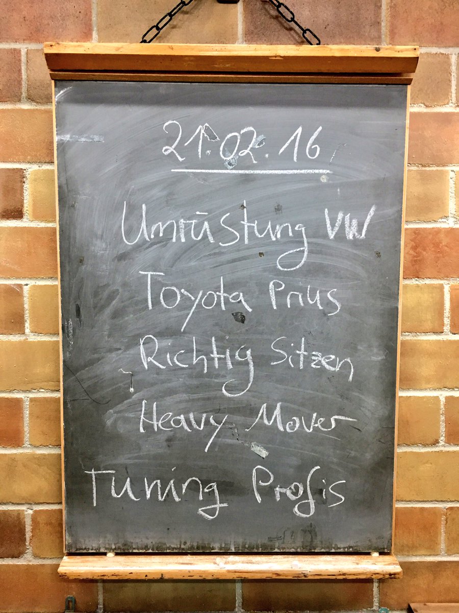 Heute um 5: #automobil <a href="/VOXde/">VOX</a>