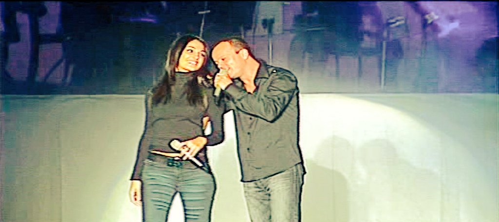 SCastoro1999's tweet photo. "Con le dita sfioro il tuo profilo, poi mi fermo un attimo" @_GigiDAlessio_ @_AnnaTatangelo_  #ilmegliodibuonavita https://t.co/mA29BEc2I8