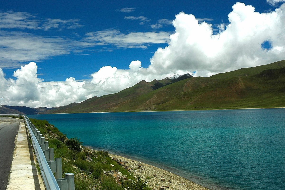 #2016LhasaTour  5 Days Lhasa city and Dode Valley One Day Trekking Tour  chinatibettrip.com/index.php?a=sh…