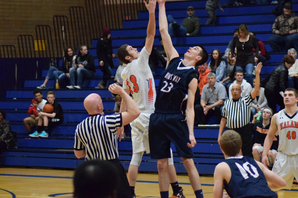 NatalieColeman_'s tweet photo. Great game tonight boys.โค๏ธ๐ #MorePicturesOnFacebook #OrAskMe https://t.co/y3fsZnawxn