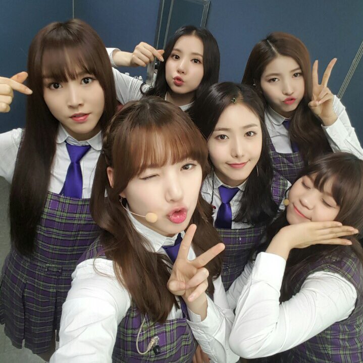 #여자친구 #GFRIEND 오늘 #인기가요 #시간을달려서 이거 하나만 약속해 본방사수하기를 바랄게❤️😋 쪼금만 기다려 주세요!:)