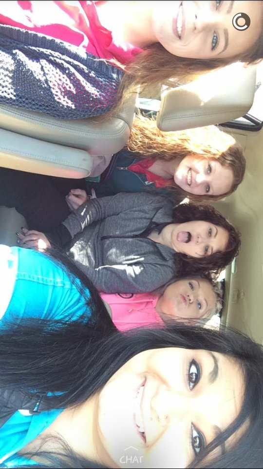 SantaBree's tweet photo. What is school without them👌👌 @SammyCoop22793 @bekayyy4 @JosieChugg1 @montanarae_17 https://t.co/tmA2xnNzPW