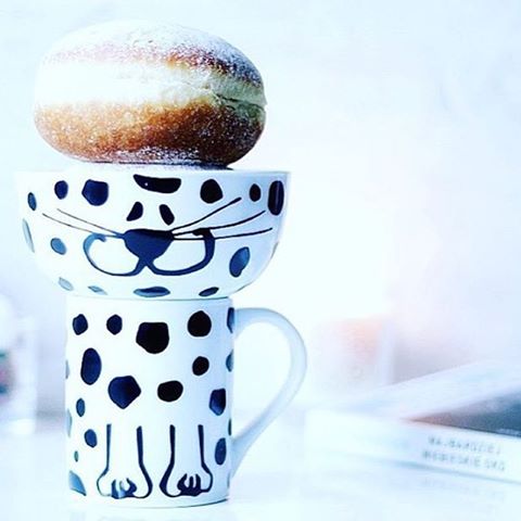 Miau! Wir wünschen euch einen wunderschönen Sonntag! Bild: @anieladevil 
#tigertassen  #tiger #Wochenende