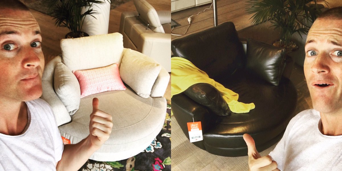 JulesLund's tweet photo. Left or right?

It's for my new office. 

Cloth vs Leather. Cream vs Black.

@plush_sofas #SnuggleChair https://t.co/EFOb9qqDG7