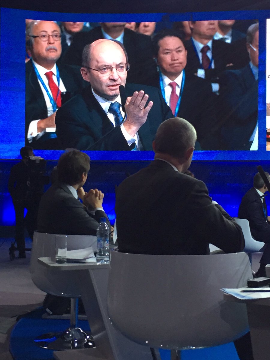 RubenBeltranG's tweet photo. Mayor/mejor desarrollo d infraestructura, xa #Rusia ferrocarriles en part, elemento central estrategia 2030 #KEF2016 https://t.co/JhdYDEosce