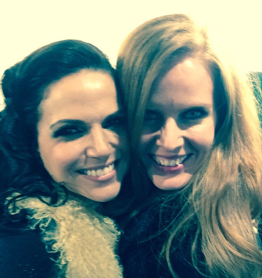 Love you, <a href="/bexmader/">Rebecca Mader</a> You my gurl, Green 💚!!! #Sisters