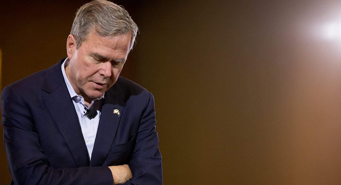 politico's tweet photo. .@JebBush drops out of White House race https://t.co/zkRzyHmFcb | AP Photo https://t.co/iuFDKcUy2U
