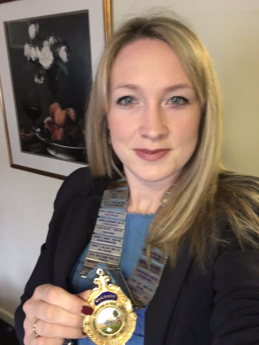 A last selfie with the <a href="/NFYFC/">NFYFC</a> Chair's bling. It's nearly #yfcelections time!