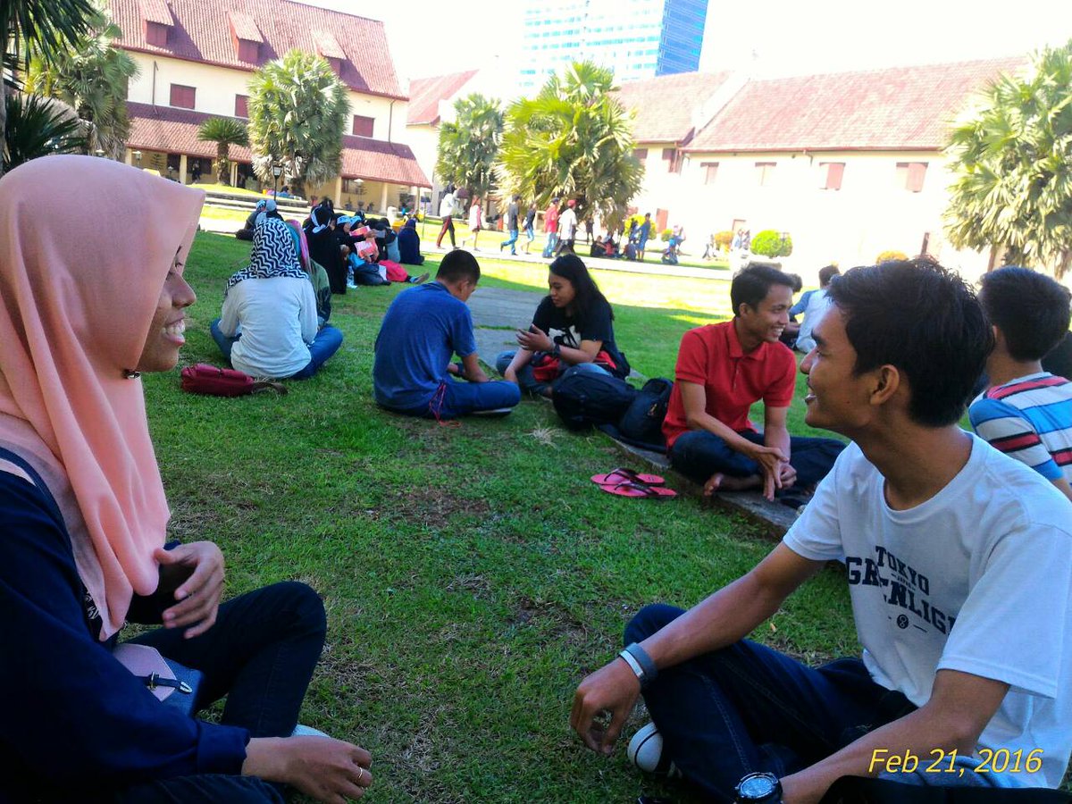 FKBSorg's tweet photo. The 1st meeting of Sunday Conversation of FKBS, do not miss it on the next sunday guys! :D https://t.co/ar0PWpkn1a