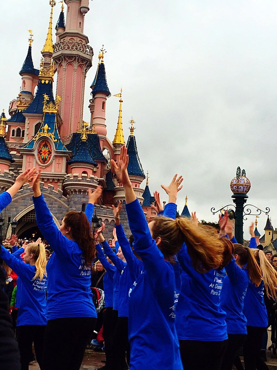 charw_equityPA's tweet photo. Waving goodbye to our groups departing @DisneyParis_EN today #equityultimatedancechamps #seeyounextyear https://t.co/1FZ1SlQoY7