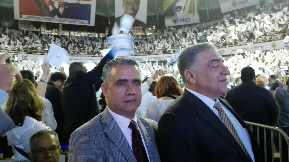 VRepublicaSTGO's tweet photo. Convención del PRD y proclamación de Danilo @sotojimenezv @MiguelVargasM @verasjjj @ReinaldoPared @miprd https://t.co/b6TCjdiwRk