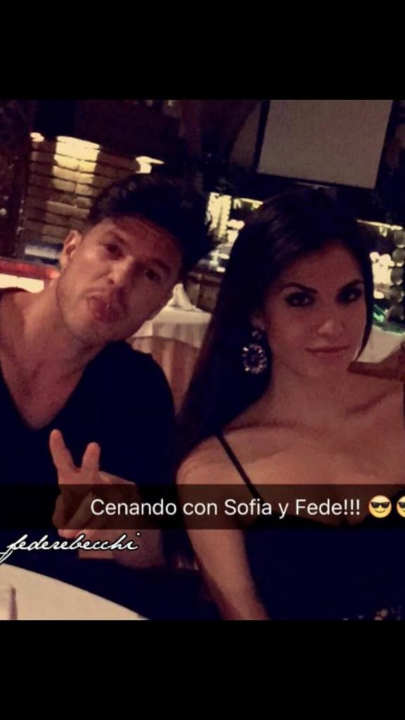 katiaAveiroSV14's tweet photo. Fotaza😍 @_SofiaGH16_ @federebecchi1 https://t.co/KJ5hiEPFRh