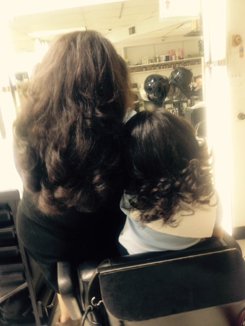 jeanpierre_ny's tweet photo. New matching styles....adorable! #Curls #VaVaVolume #JeanPierre https://t.co/JqpphRCAlI