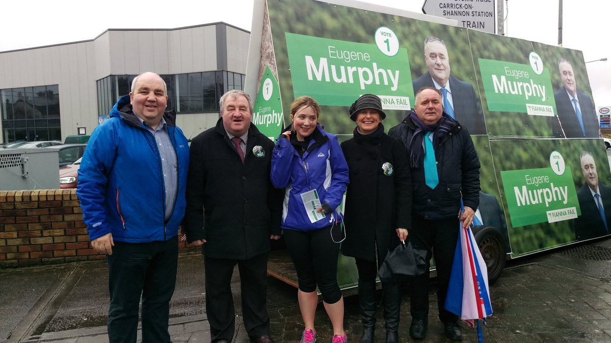 WestAwake's tweet photo. #MurphysOnTheMove @CllrEMurphy & #TeamMurphy On The Canvass Trail today in #Cortober #GE16 #MurphyFor32ndDail https://t.co/YXpBFUbXtH
