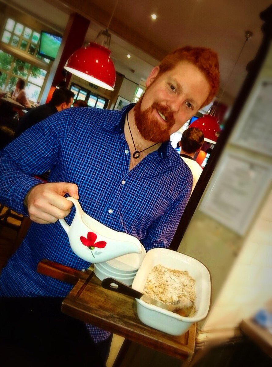 CoatandBadgeSW's tweet photo. How about a delicious hot sharing dessert?! We've got a sharing crumble today that will hit the spot! #Yummy #Putney https://t.co/EAjJ963wTY