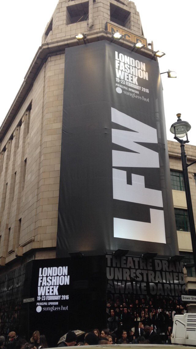 sixmodels_'s tweet image. Day2