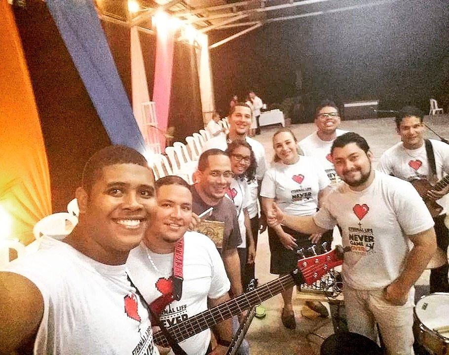 olivercantoral's tweet photo. @SDVPanama desde #CostaRica en el Tour #Intimo2016
Dios=Amor https://t.co/x3oOmsYNdn