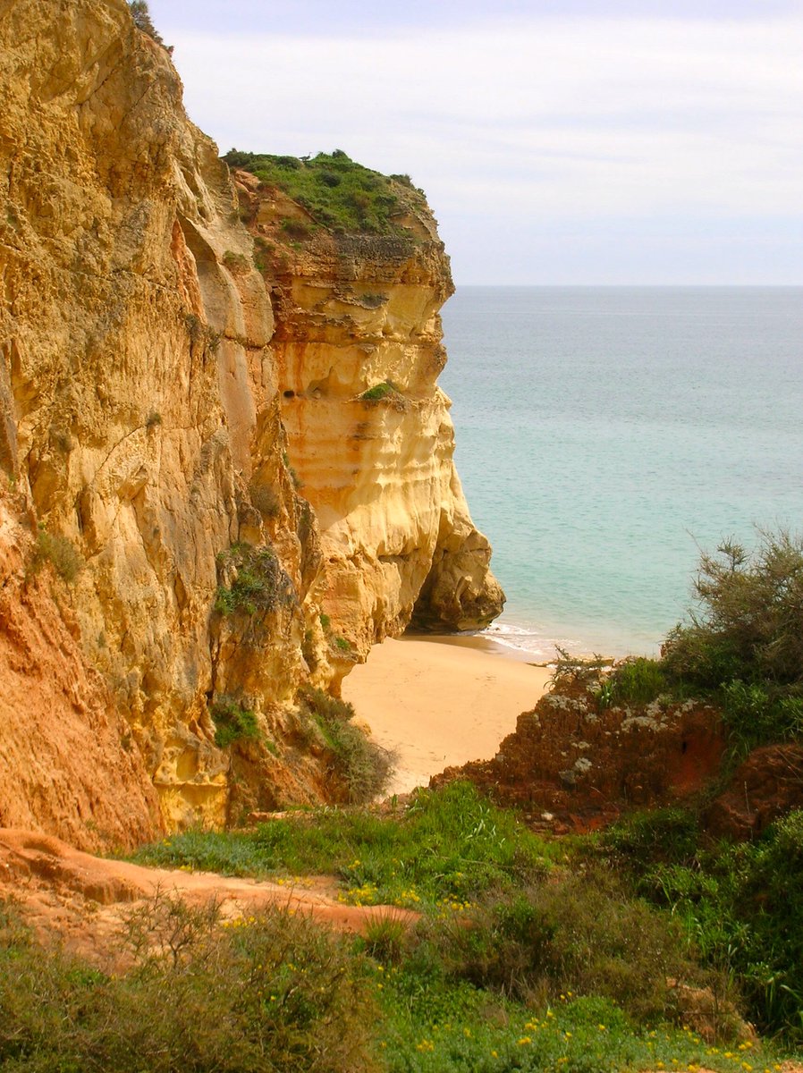 EatLoveSnap's tweet photo. Sun, sand and seclusion #Algave #Portugal #travel #photography @visitportugal @Travelpics365 @TravelPictures_ https://t.co/A81troAB9a