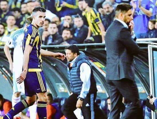 Bazen bi bakış çok şey anlatır.