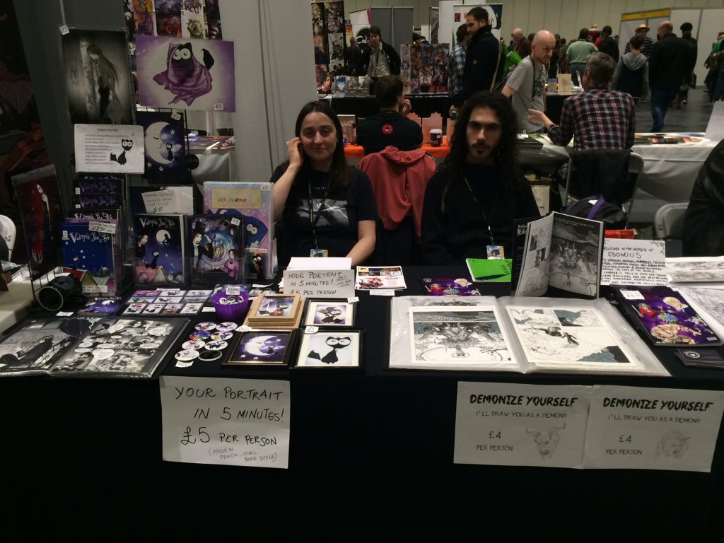 urbanimated's tweet photo. Spotted Vampire Freestyle at London Super Comic-Con today! https://t.co/EqEAhpGb99