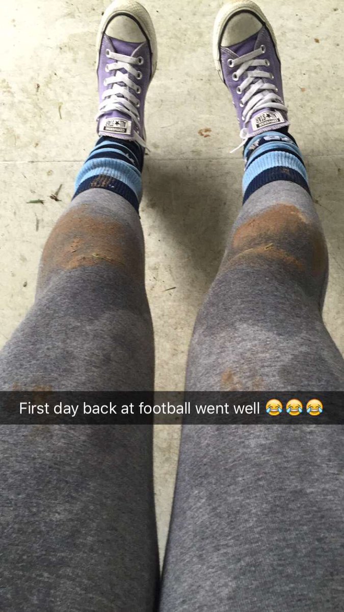 kimbo_xgreen's tweet photo. One way to break in your new under armour gear.. Football back with a bang😂 #teamlou #myawesome #manorwest #store69 https://t.co/UbzU43Z991
